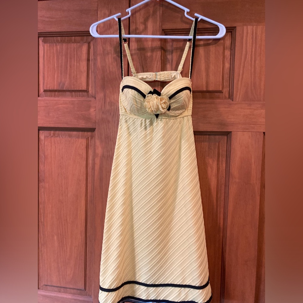 Elegant Yellow Women's Dress